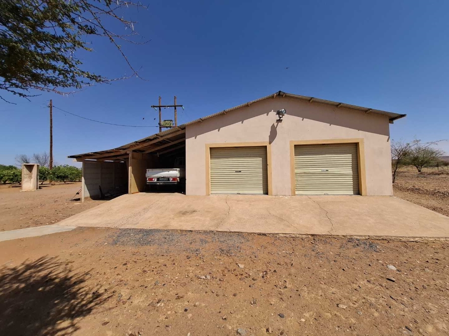 4 Bedroom Property for Sale in Karos Northern Cape